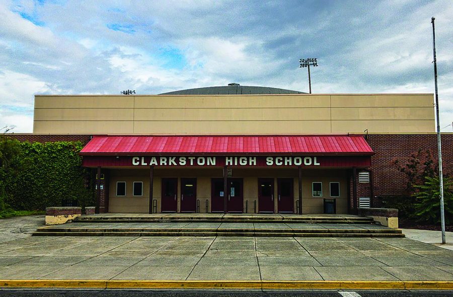 Clarkston+schools+transitioned+to+a+hybrid+schedule+as+restrictions+lift.+Photo+courtesy+of+KLEW.+