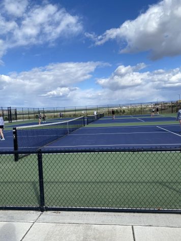 LHS tennis courts during practice.