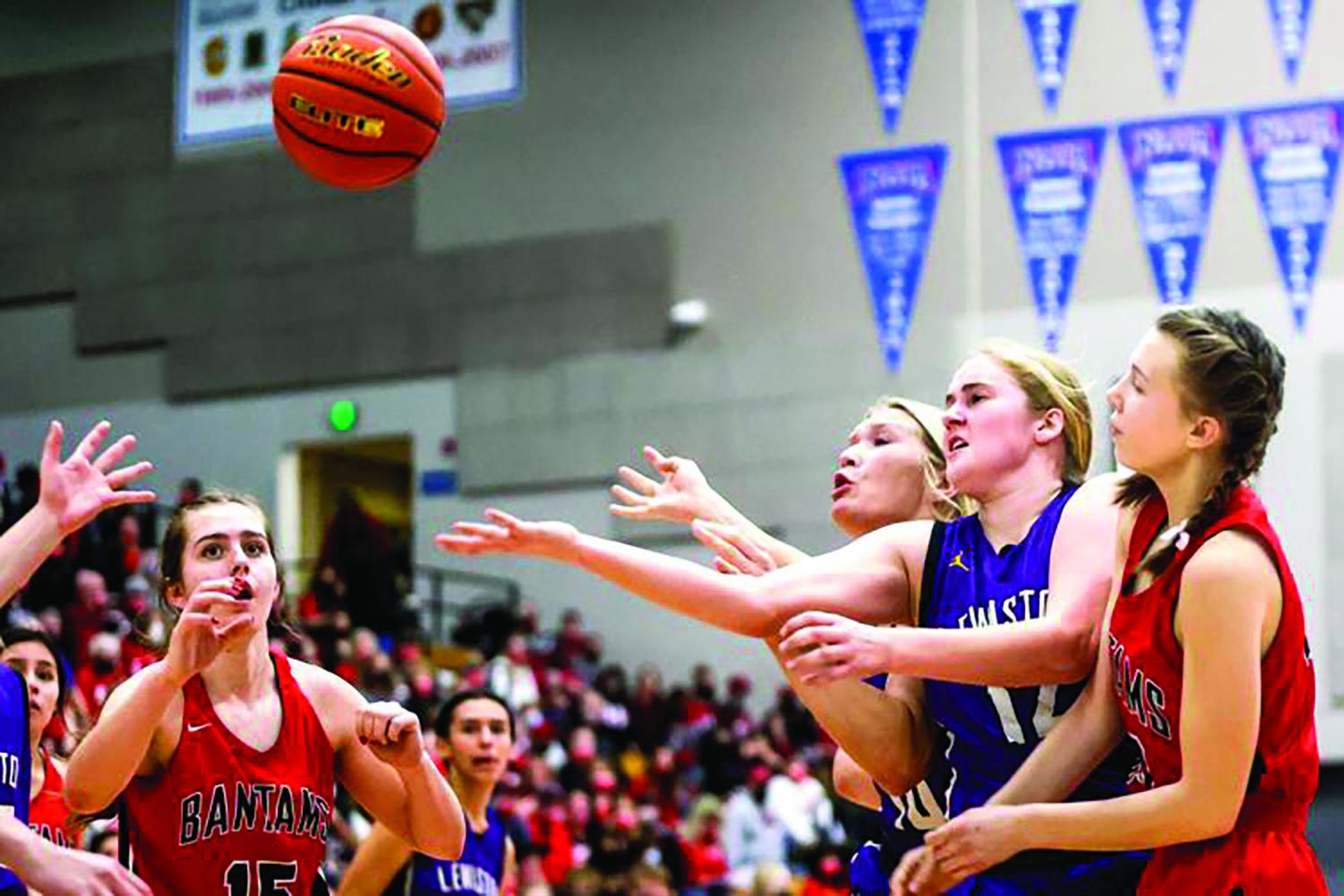 BENGAL BASKETBALL  LEWISTON V SANDPOINT 