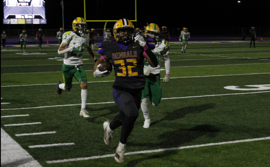 #32 Austin Topp runs in Bengals first TD 