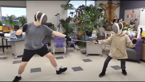 VIDEO: What does the LHS fencing club do?