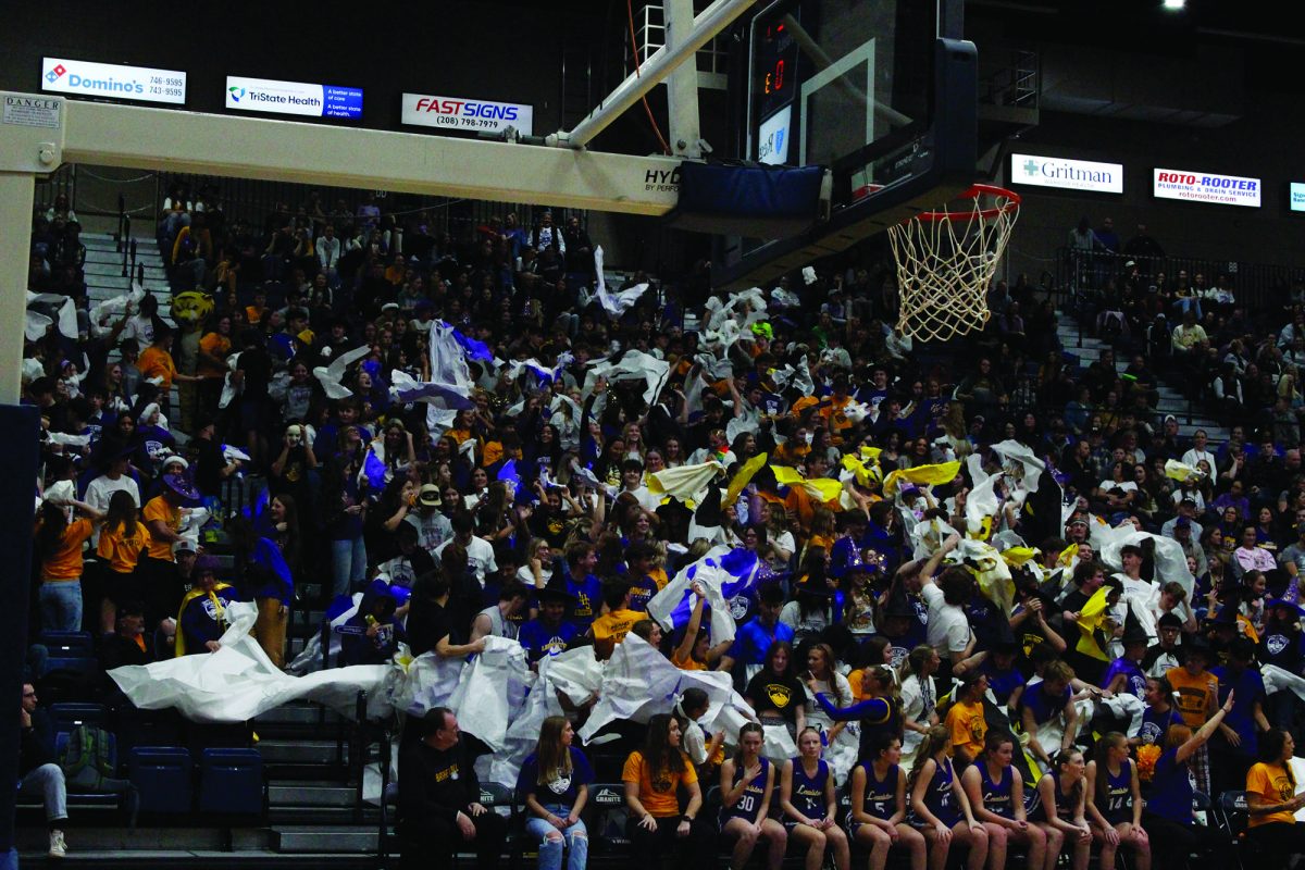 A Big Ending to Girls Basketball
